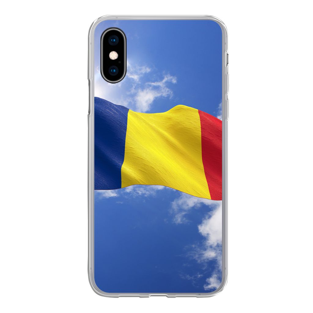 MuchoWow Handyhülle Schutzhülle Hülle für iPhone X Rumäniens Flagge weht am Himmel Silikon Softcase Handy Hülle - Handyhülle