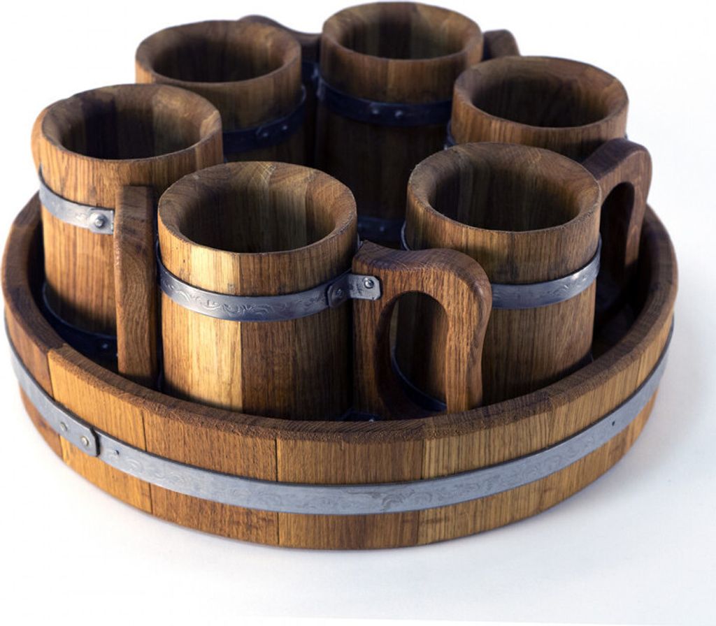 Holzset: 6 Krüge und ein Tablett