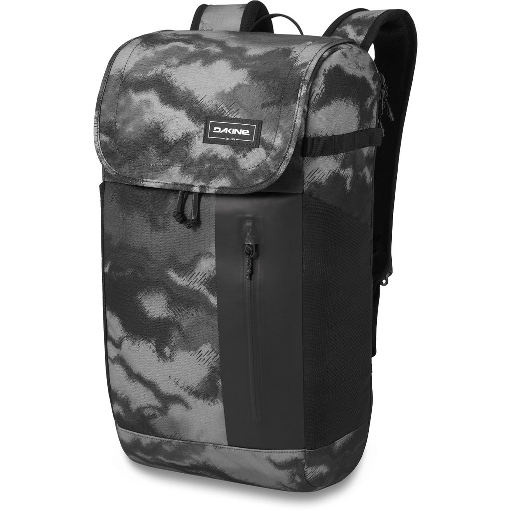 Dakine Concourse 28L Rucksack mit iPad/Laptop Fach Dark Produktbild 