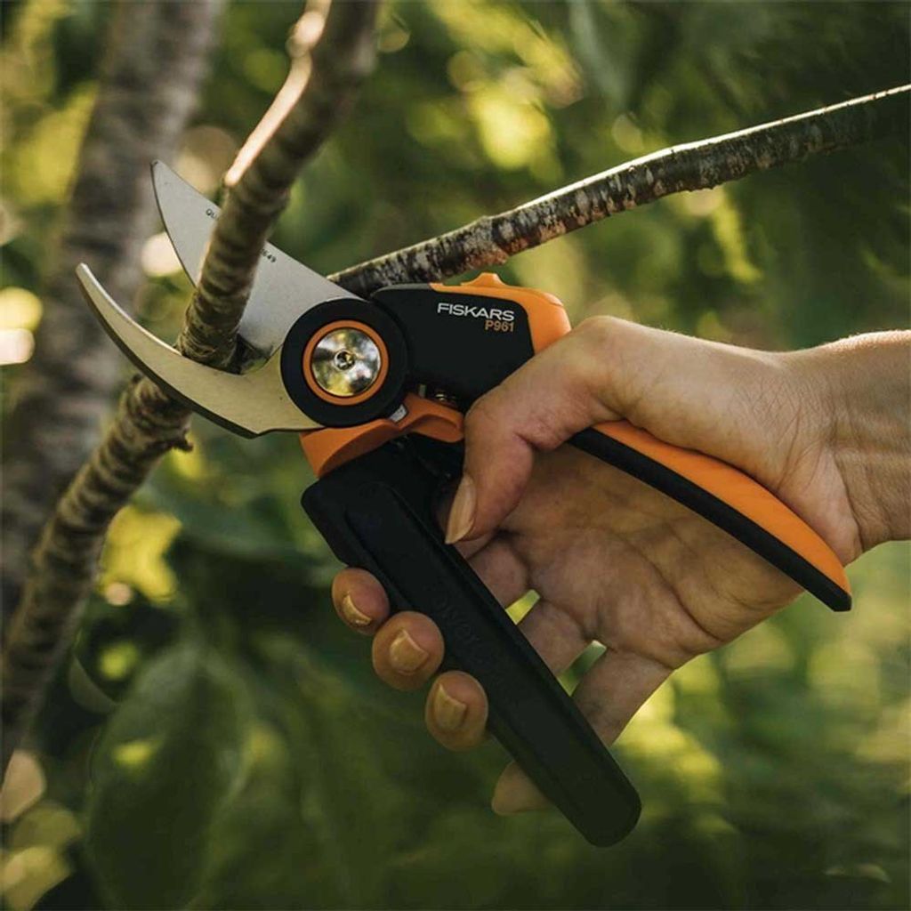 FISKARS® X-series™ Bypass-Gartenschere L P961 Produktbild 4