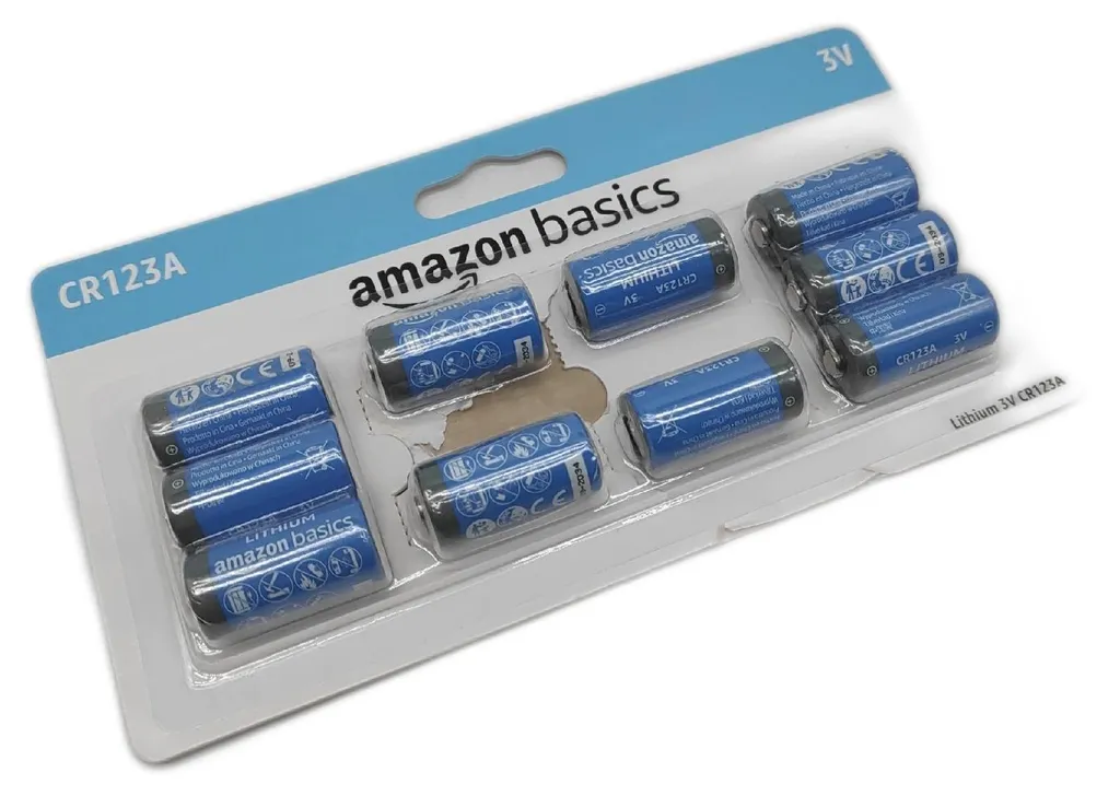 Piles au lithium CR123A 3V Amazon Basics - Lot de 10 unités longue durée