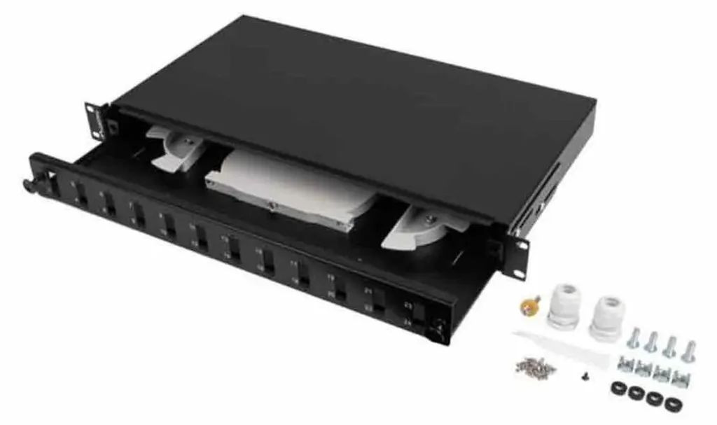Panneau Fibre 1U Lanberg 12xSC Duplex ou 12xLC Quad pour Baie de Brassage