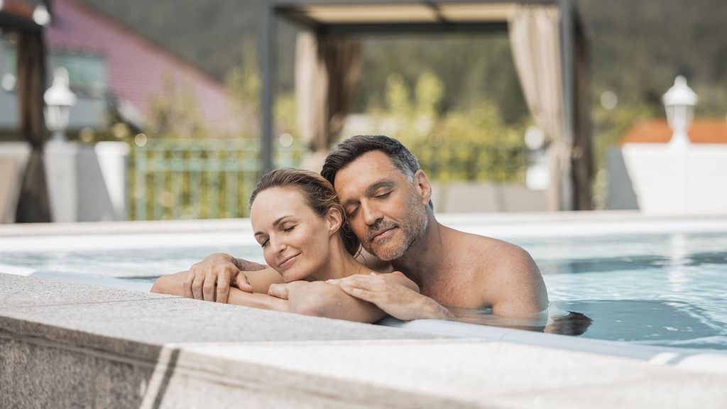 Jochen Schweizer Auszeit zu zweit Seefeld in Tirol für 2 (1 Nacht); Erlebnis verschenken oder selbst erleben; Gutschein gültig für 2 Personen