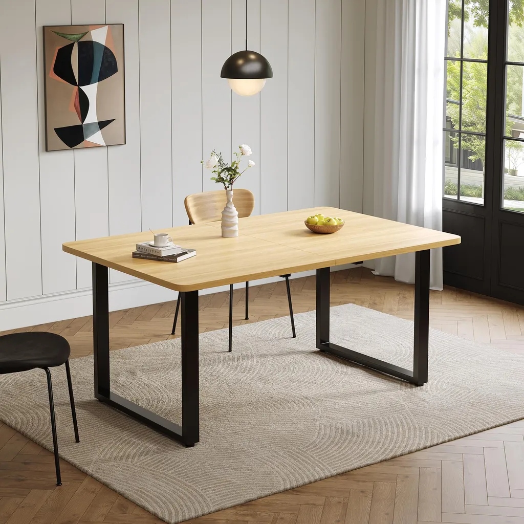 Table rectangulaire extensible grise 6-10 places au design industriel