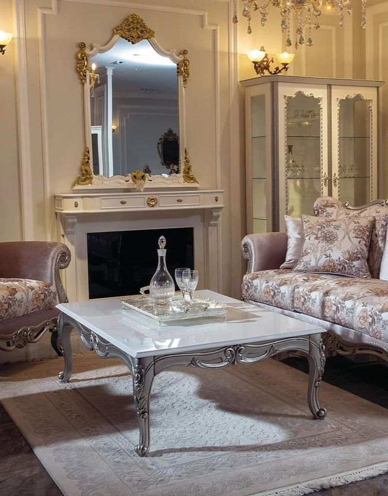 Casa Padrino Luxus Barock Couchtisch Weiß / Silber 129 x 93 x H. 44 cm - Rechteckiger Massivholz Wohnzimmertisch im Barockstil - Barock Wohnzimmer...