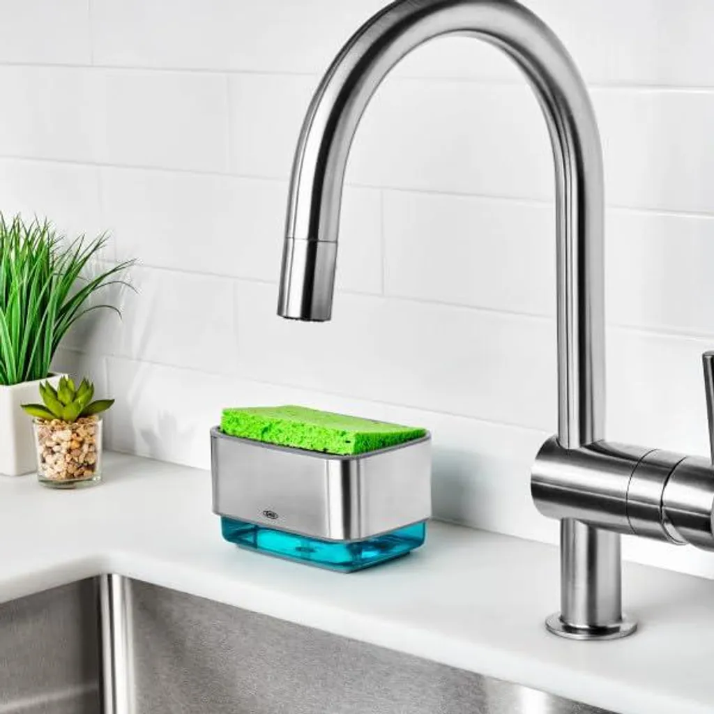 Distributeur de savon OXO Good Grips avec porte-éponge inox transparent