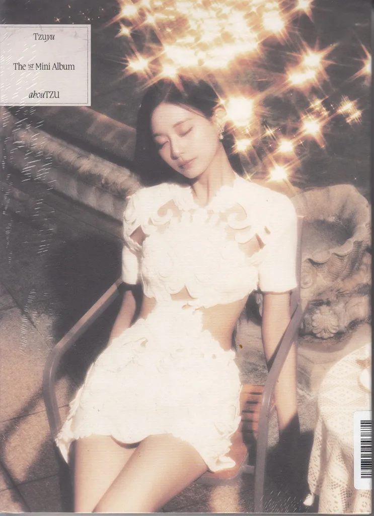 Tzuyu abouTZU Album Solo ver. mouche - CD Officiel K-pop avec Photos