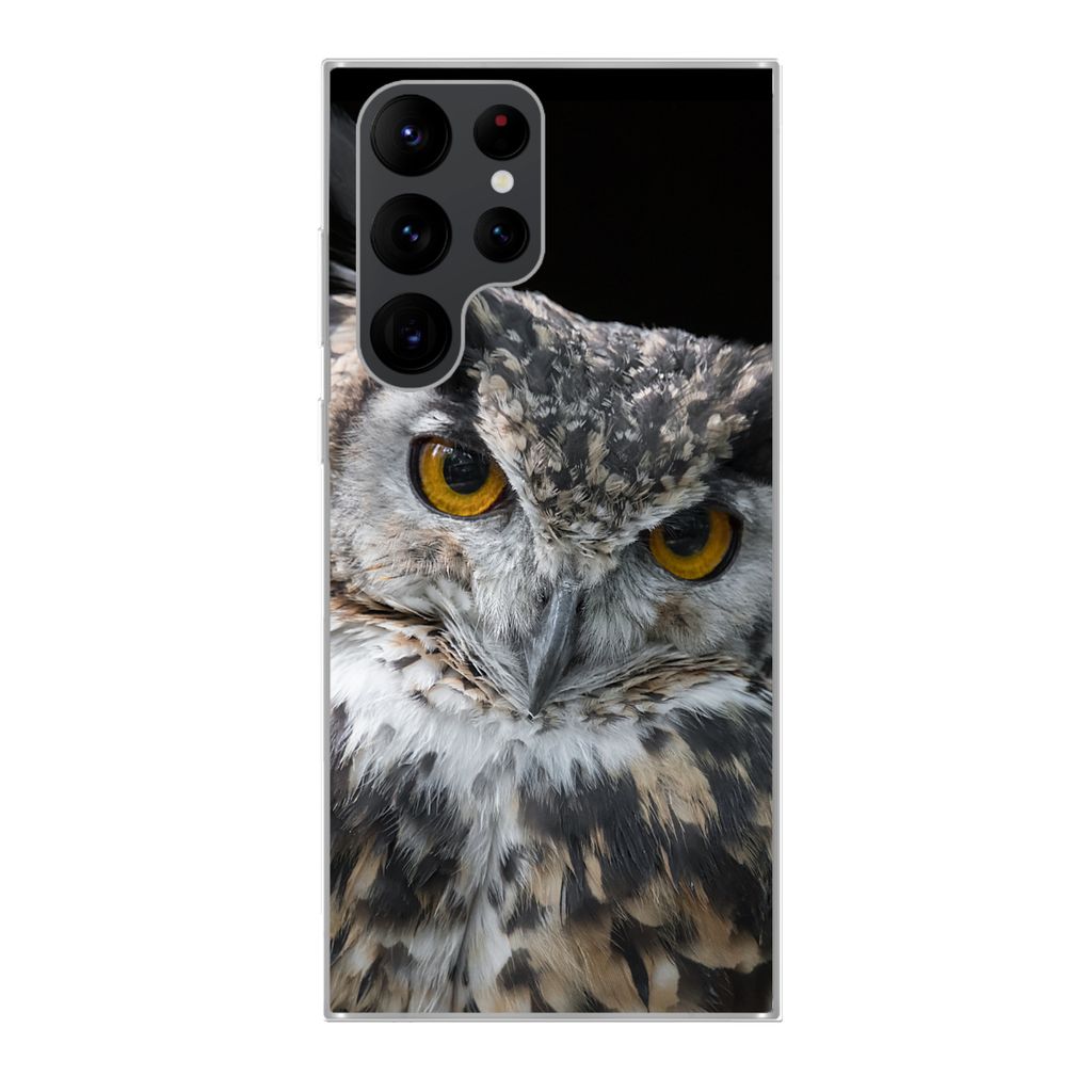 MuchoWow Handyhülle Schutzhülle Hülle für Samsung Galaxy S22 Ultra Porträt einer braunen Eule auf schwarzem Hintergrund Silikon Softcase Han...