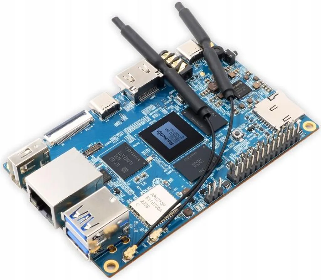 Orange Pi 5B 4 Go : Micro-ordinateur RK3588S avec flash eMMC 32 Go