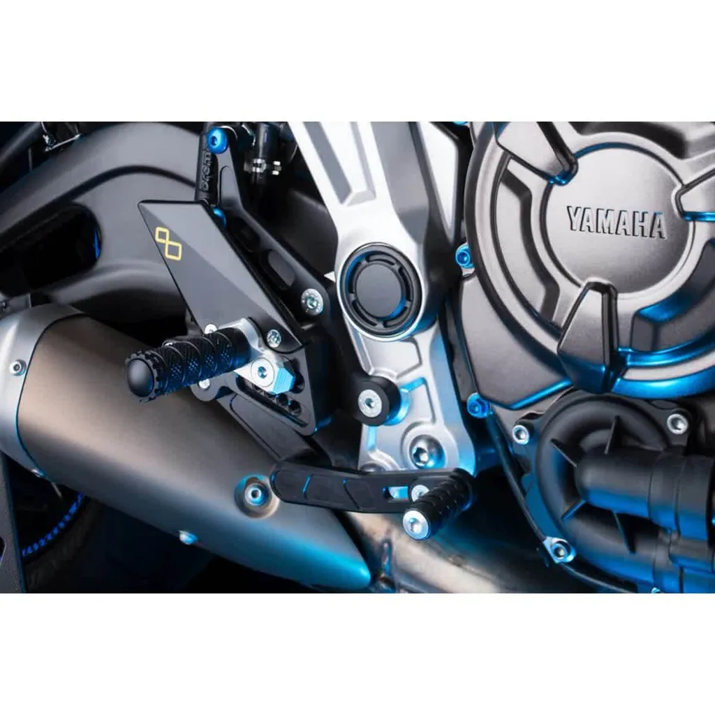 Commandes Reculées Lightech Réglables pour Yamaha MT-07 - Version Fixe - 2