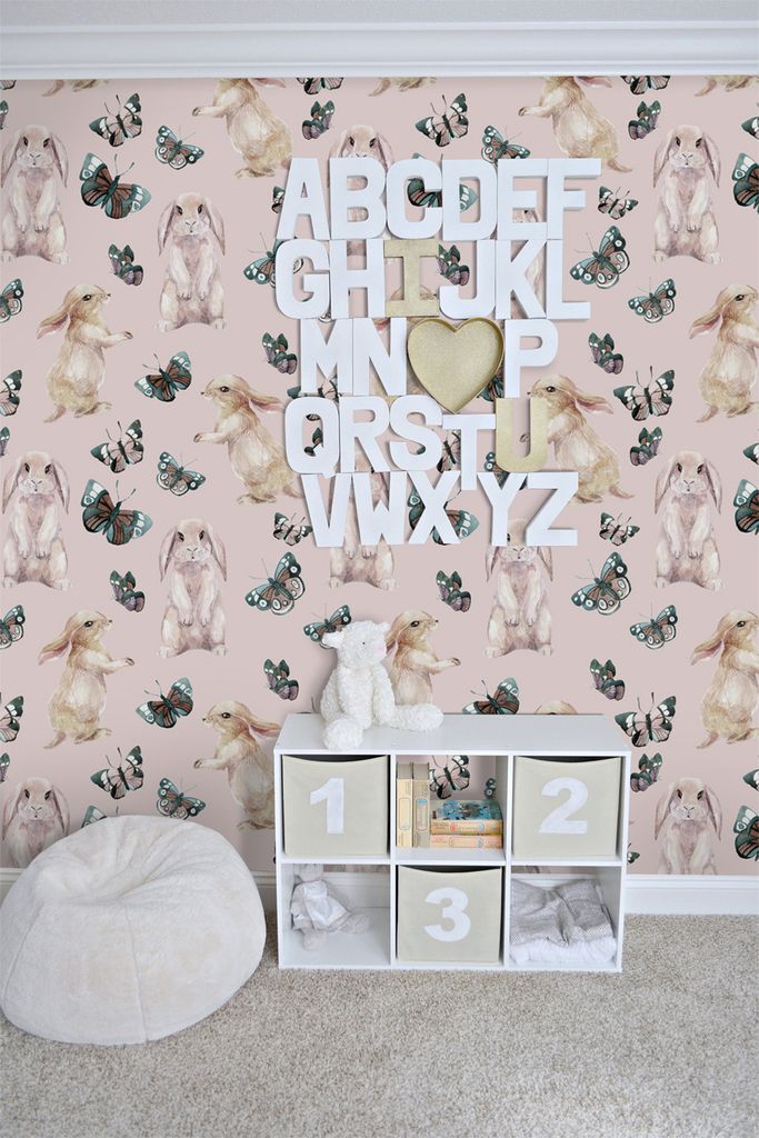 Coloray Fototapete 152x104 cm Vlies-Fototapete - Utensilien-Kaninchen-Schmetterlingsmärchen