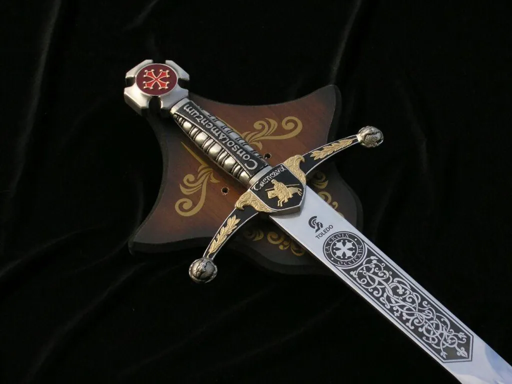 Épée des Cathares : sublimez un mur vide avec cet objet de collection - 6