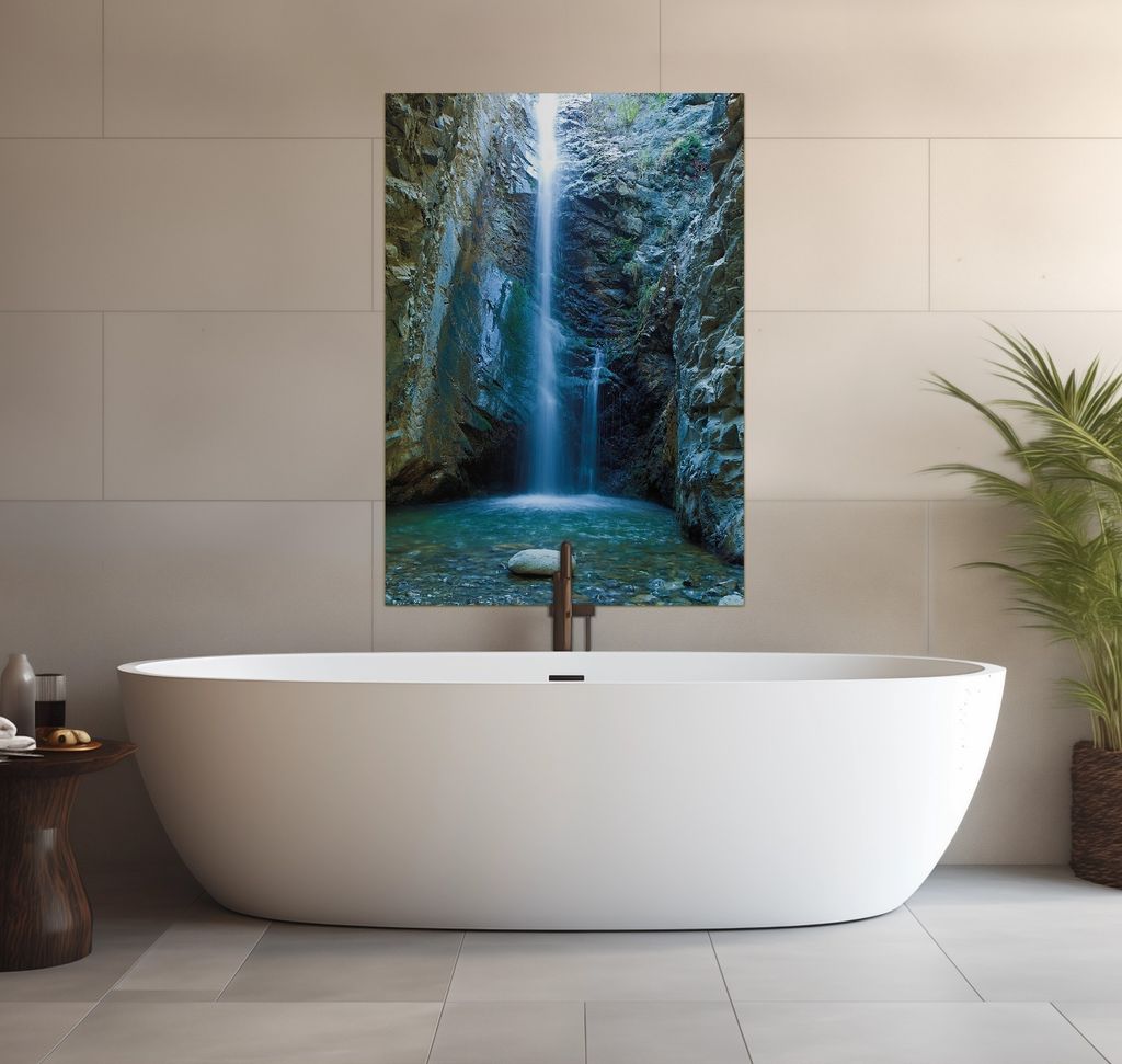 Wallario wasserfestes Poster selbstklebend 70 x 100 cm, Wasserfall bei Sonneneinfall, Badezimmerposter Spritzschutz mit Hochglanzoberfläche in Gla...