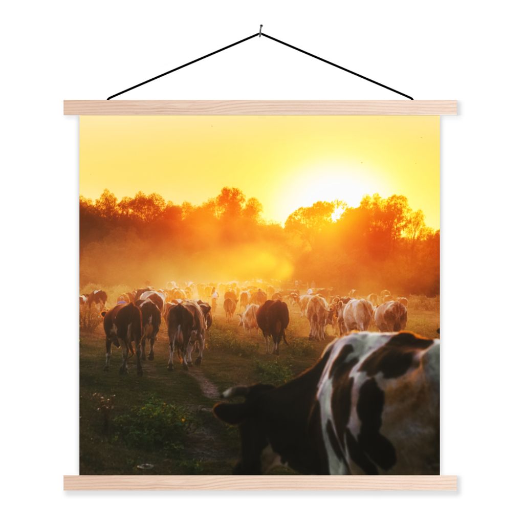 MuchoWow Textilposter Kühe - Sonnenuntergang - Wiese - Tiere 40x40 cm mit holzfarbenen Rahmen - Posterleiste