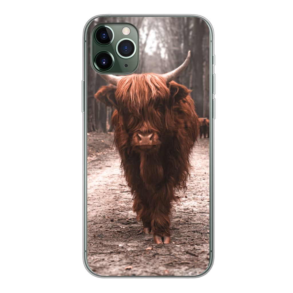 MuchoWow Handyhülle Schutzhülle Hülle für iPhone 11 Pro Max Schottischer Hochländer - Wald - Kuh - Tiere - Natur Silikon Softcase Handy Hül...
