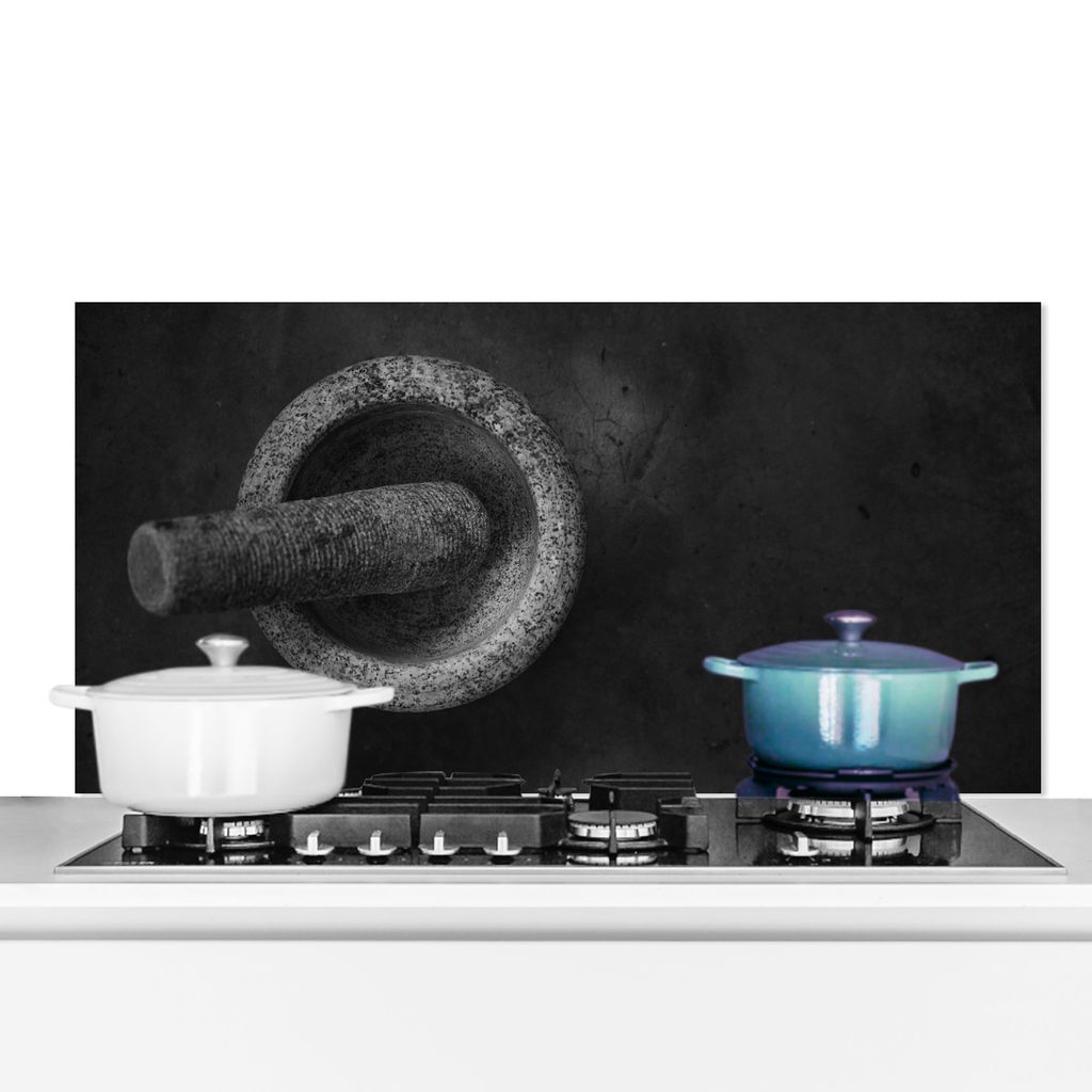KitchenYeah Spritzschutz Küche - Küchenrückwand - Wandschutz für Herd und Spüle - Eine Schwarz-Weiß-Fotografie eines Mörsers 60x30 - Alu-D...