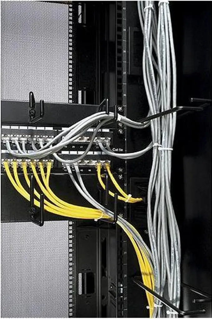 Anneaux de Guidage Câbles APC AR7707 pour Baies Informatiques NetShelter