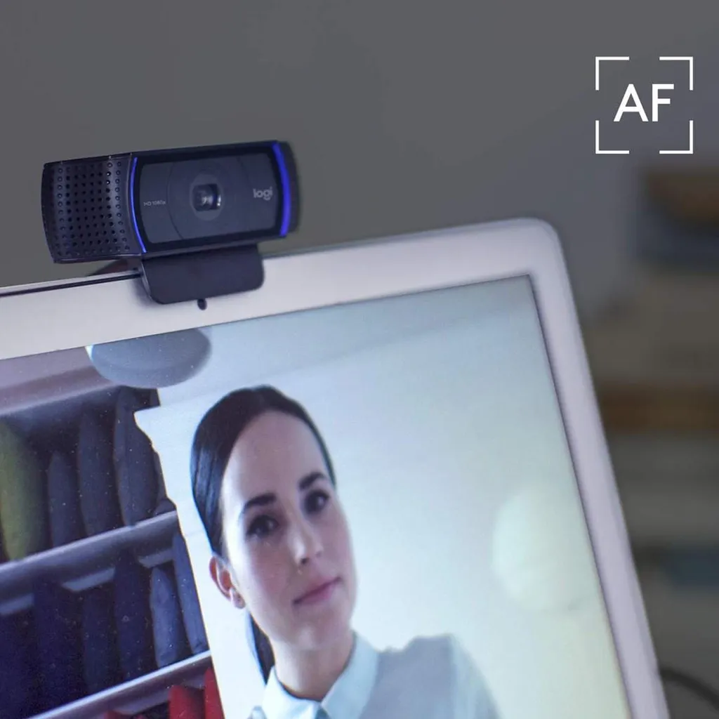 Logitech C920 HD Pro Webcam : Fini les Images Floues en Visioconférence - 50