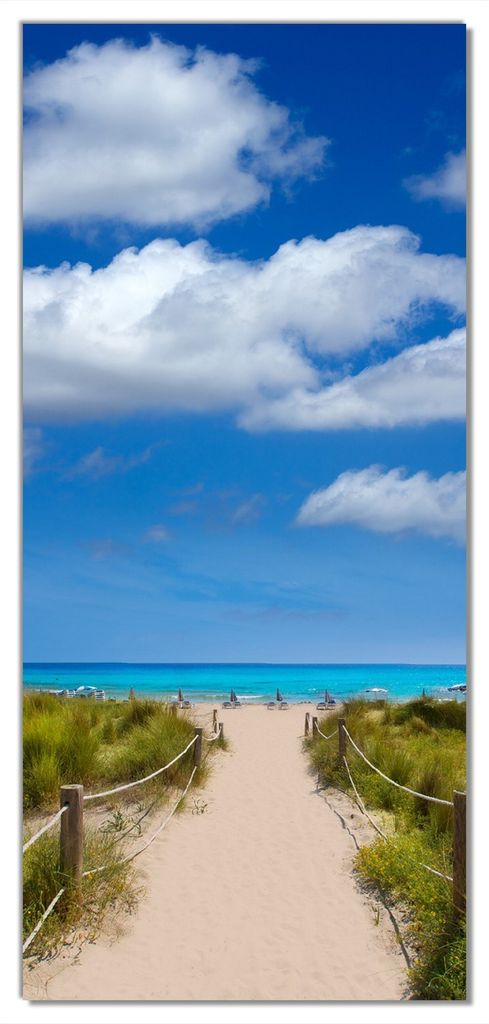 Wallario selbstklebende Türtapete 100 x 220 cm - Sandweg zum blauen Meer mit blauem Himmel - Abwischbar, rückstandsfrei zu entfernen