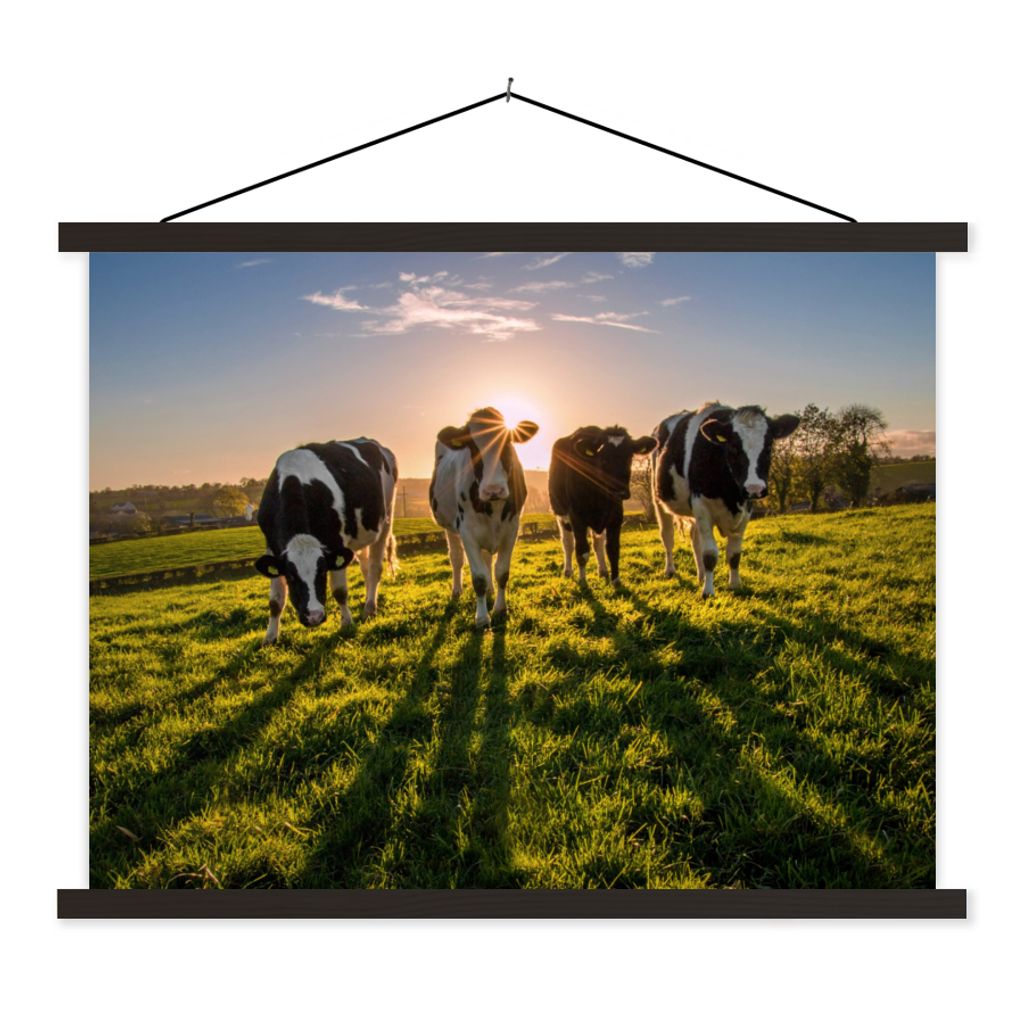 MuchoWow Textilposter Kühe - Sonne - Gras - Tiere - Bauernhof 150x113 cm mit holzfarbenen Rahmen - Poster