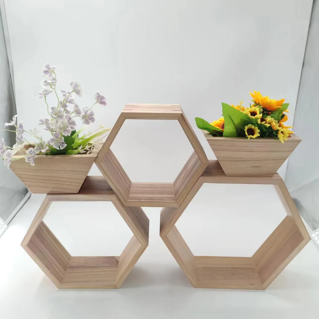 Étagère murale bois hexagonale : solution déco pour petits espaces - 3