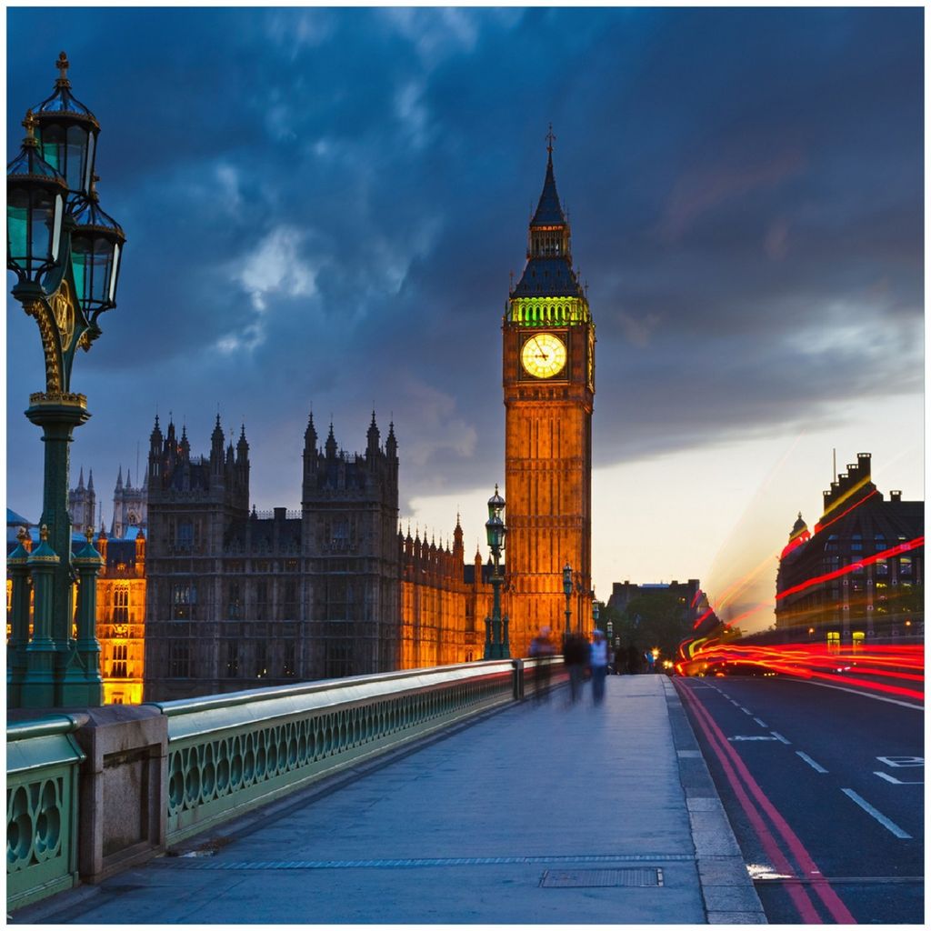 Wallario Premium Glasbild, freischwebende Optik, kräftige Farben, Größe 30 x 30 cm Motiv London- Big Ben bei Nacht