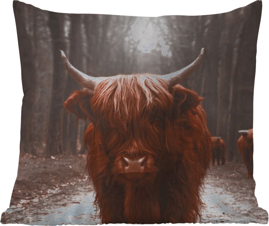 MuchoWow Outdoor Kissen - Schottisches Hochlandrind - Wald - Kuh - Tiere - Natur - 50x50 cm - Wetterfest - Lounge Kissen - Komfortabel - Kissen m...