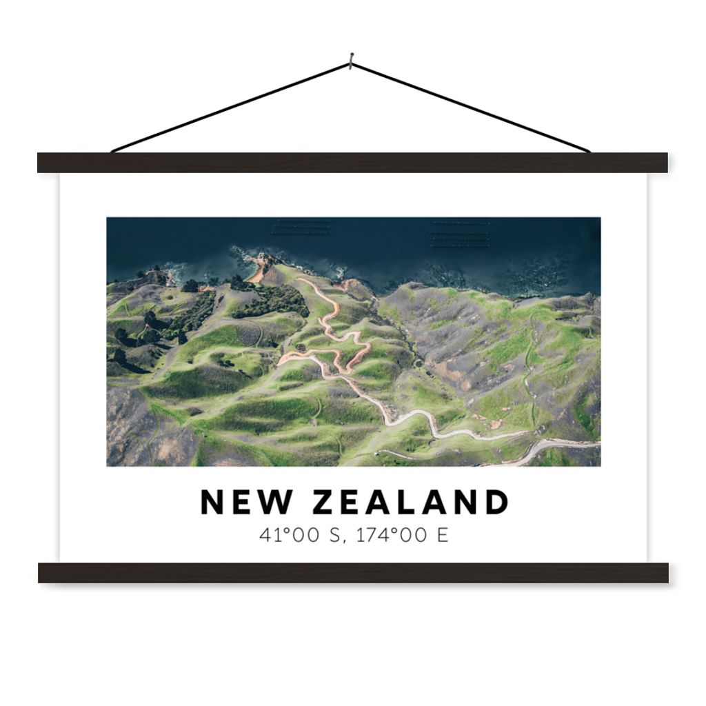 MuchoWow Textilposter Neuseeland - Wasser - Grün - Strand 120x80 cm mit schwarzem Rahmen - Wanddeko
