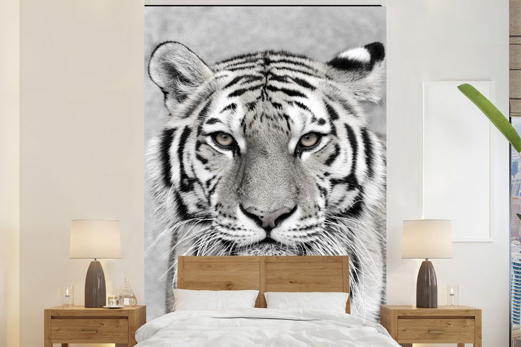 MuchoWow Fototapete für Wohnzimmer oder Schlafzimmer Wandtapete Vinyl Motivtapete Tiger - Natur - Schwarz - Weiß - 200x300 cm - Wanddekorationen