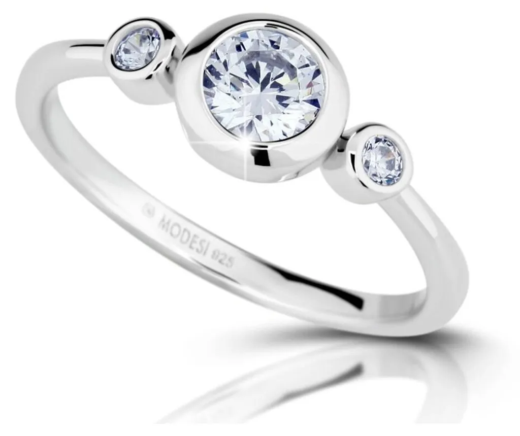 Bague argentée M02411 avec zircons brillants 50 mm - Style Tendance