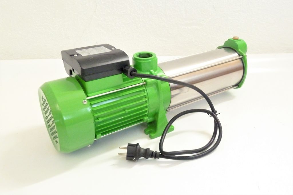 CHM GmbH® digitale volautomatische pompregeling voor pompen tot 2,2 kW, inschakeldruk van 0,3-7,9 bar instelbaar