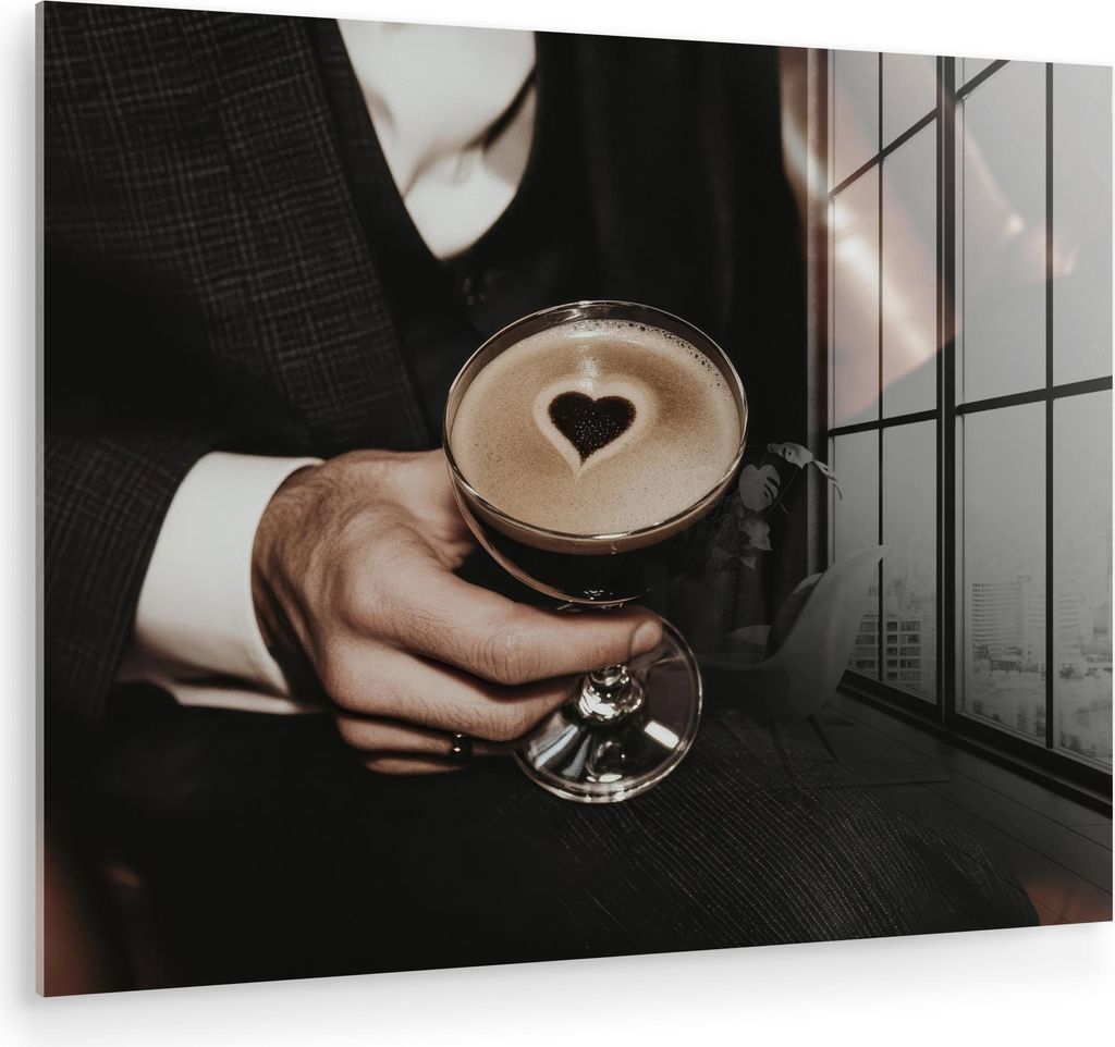 MuchoWow Glasbilder - Bilder auf Wandbild - Foto auf Glas Herz - Cocktail - Espresso Martini - Hand 80x60 cm Wanddekoration aus Glas - Acrylglasbil...