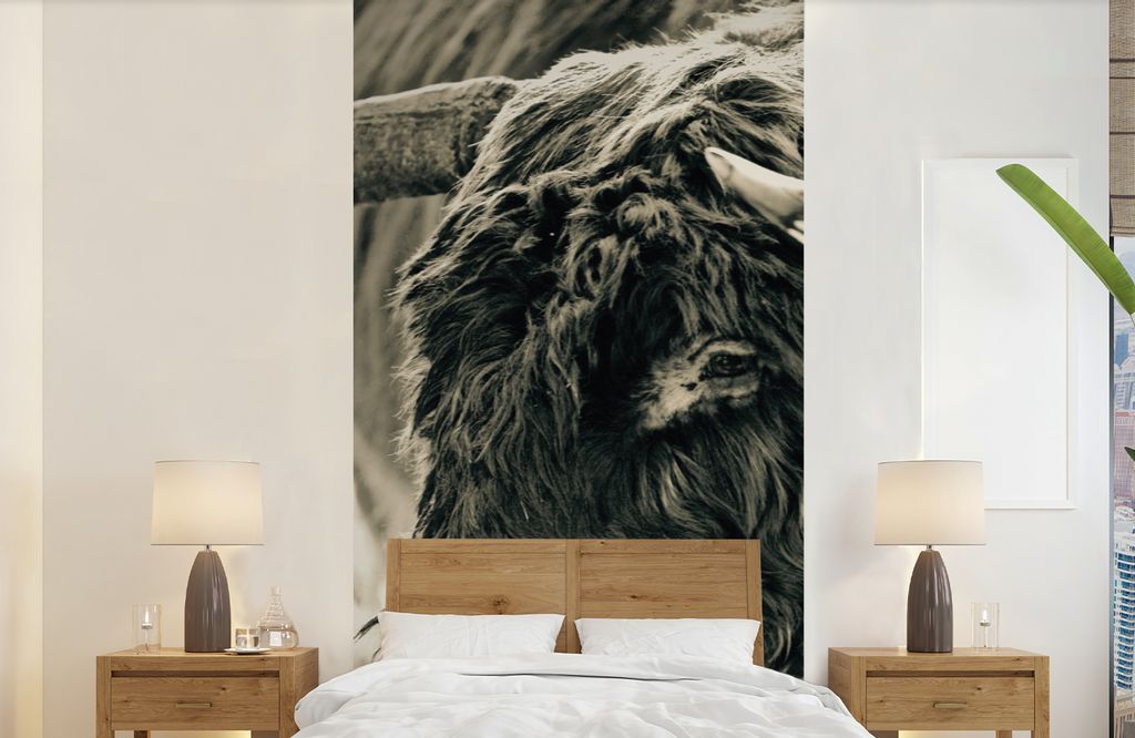 MuchoWow Fototapete für Wohnzimmer oder Schlafzimmer Wandtapete Vinyl Motivtapete Schottischer Highlander - Schnee - Hörner - 120x240 cm - Hint...