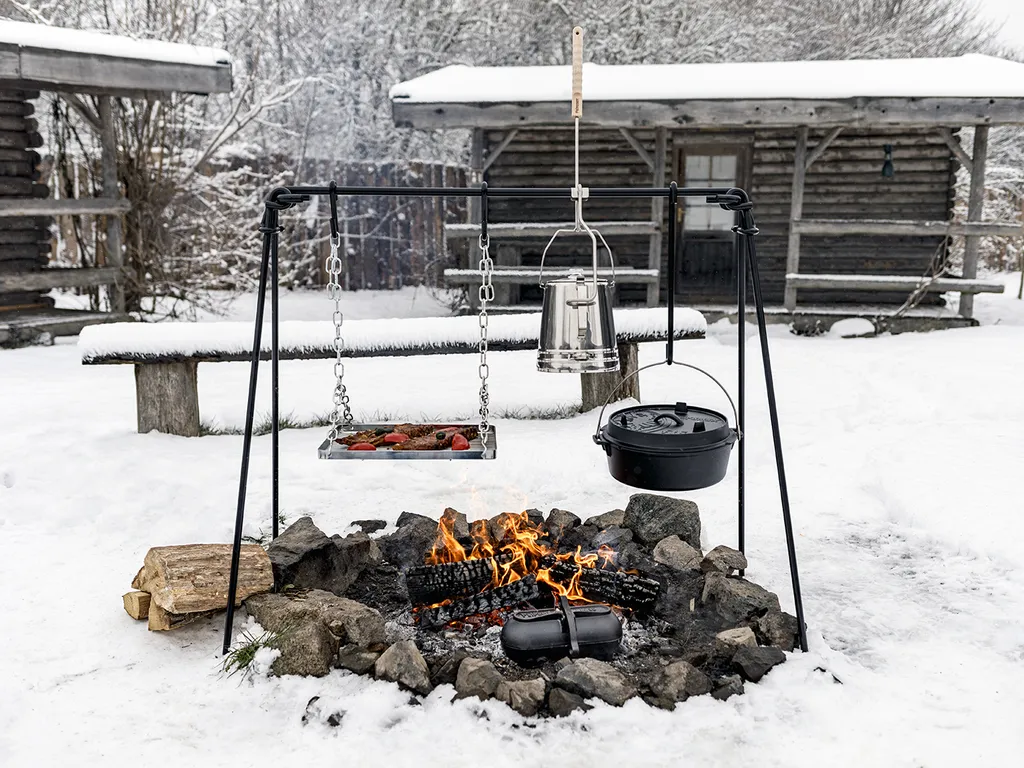 Petromax Feuerbrücke Support de Cuisson Robuste avec Grille et Crochets - 24