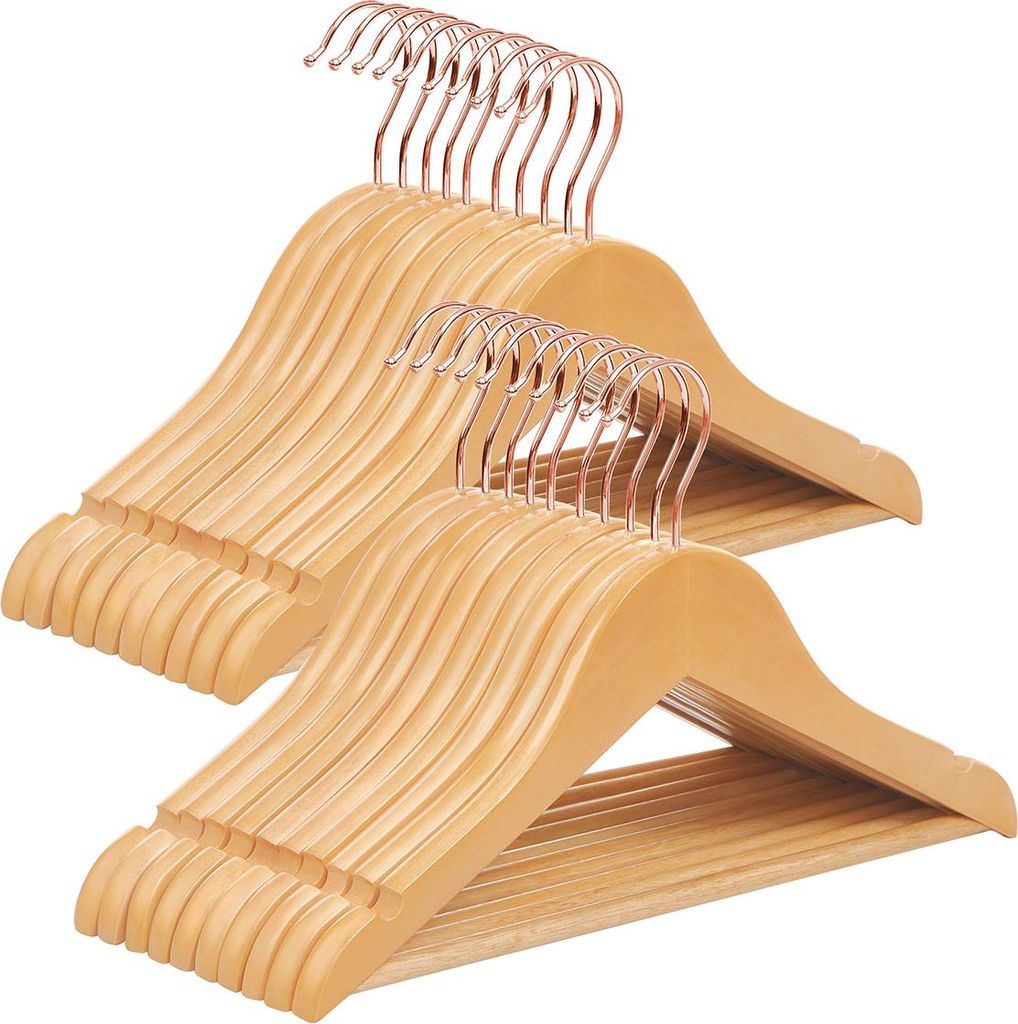 Set mit 20 hölzernen Kindergarderoben