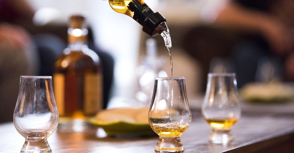 mydays Whisky Tasting Düsseldorf (Scotch - Einsteiger); Erlebnis verschenken oder selbst erleben; Gutschein für 1 Person(en)