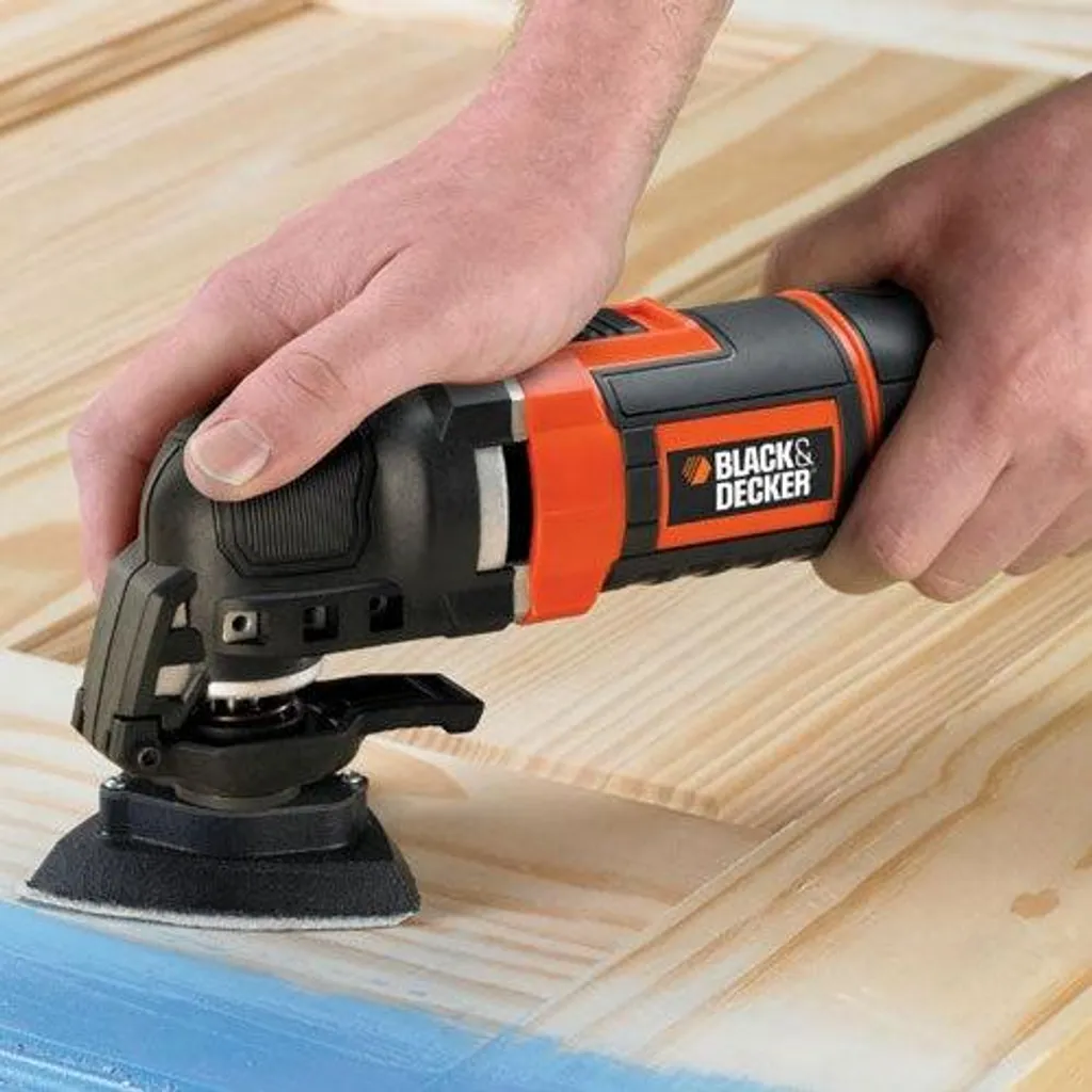 Acquista Black & Decker MT300KA-QS - Multiutensile 300W con Valigetta - 20