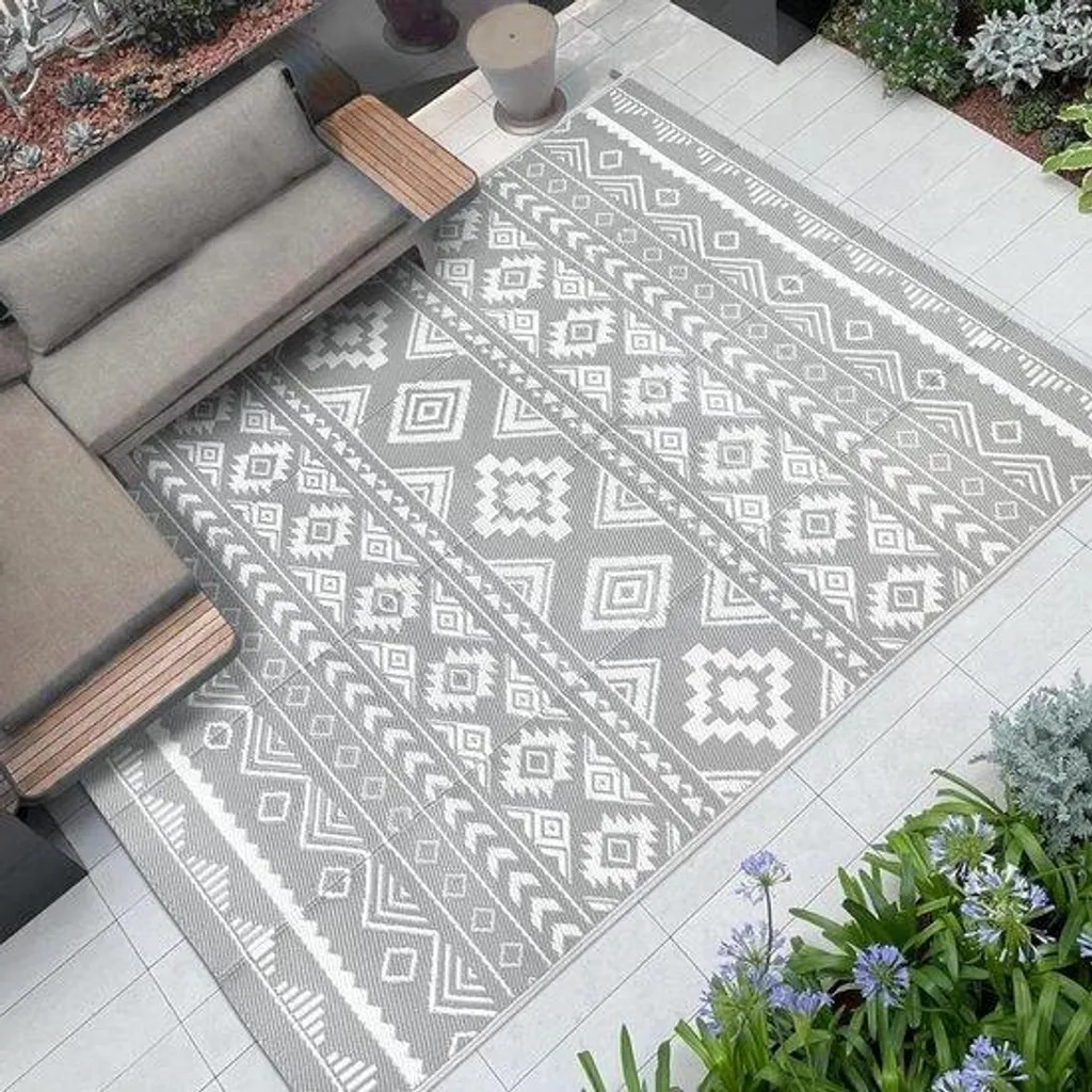 Tapis extérieur anti-taches et facile à nettoyer pour terrasses