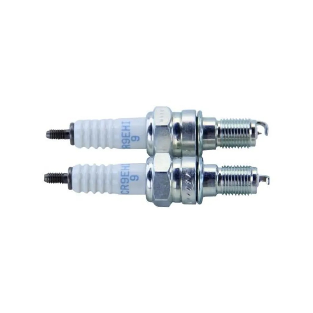 Set 2 Candele NGK CR9EHI-9 Iridio: Massima Potenza per CBR e Hornet