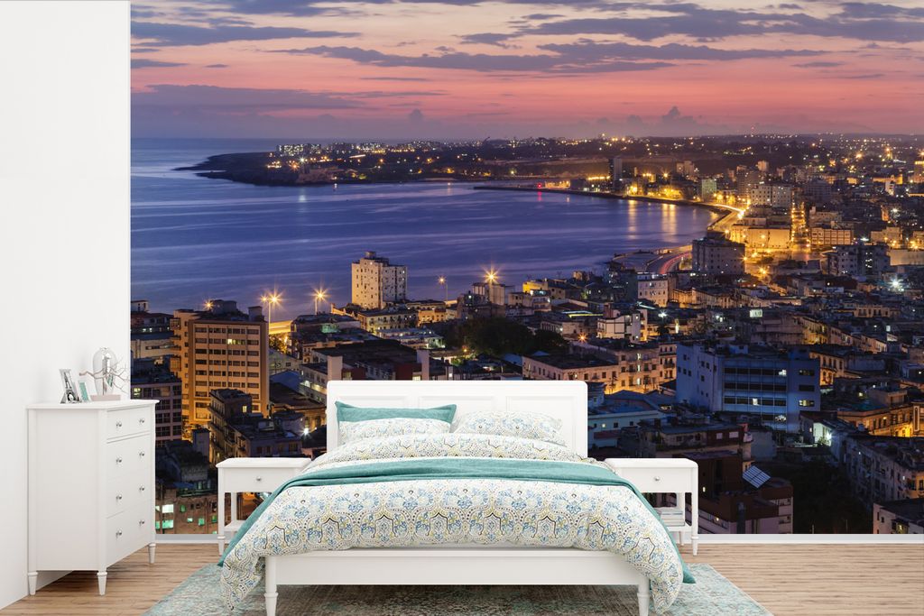 MuchoWow Fototapete für Wohnzimmer oder Schlafzimmer Wandtapete Vinyl Motivtapete Beleuchtetes Stadtbild bei Sonnenaufgang in Havanna, Kuba - 52...