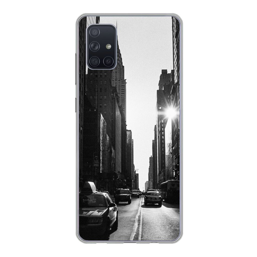 MuchoWow Handyhülle Schutzhülle Hülle für Samsung Galaxy A71 Eine ruhige Straße in New York in Schwarz und Weiß Silikon Softcase Handy Hül...