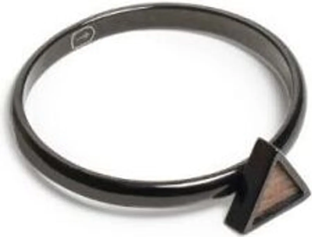 Bague BeWooden Lini Triangle Navy 56 : L'Accessoire Chic pour vos Sorties