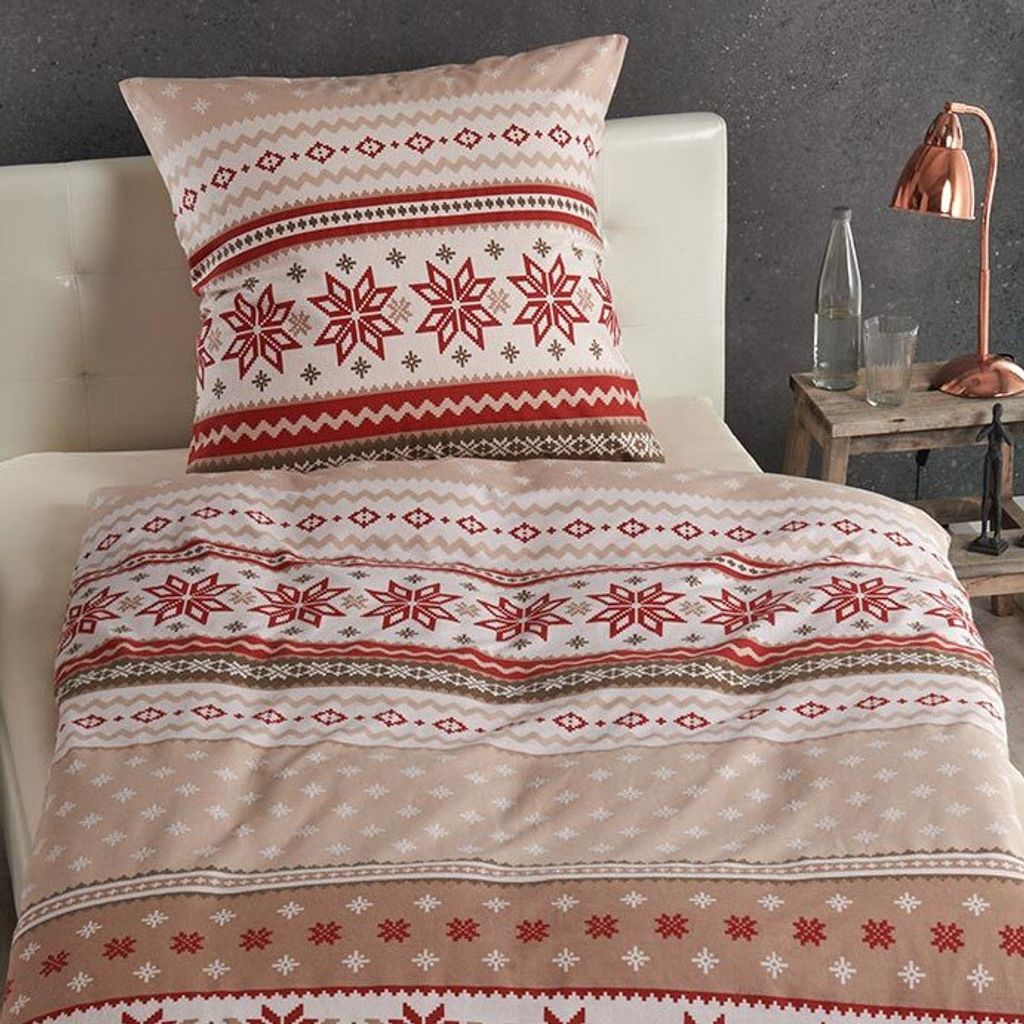 Traumschlaf Biber Bettwäsche Schneeflocken rot 155x220 cm + 80x80 cm