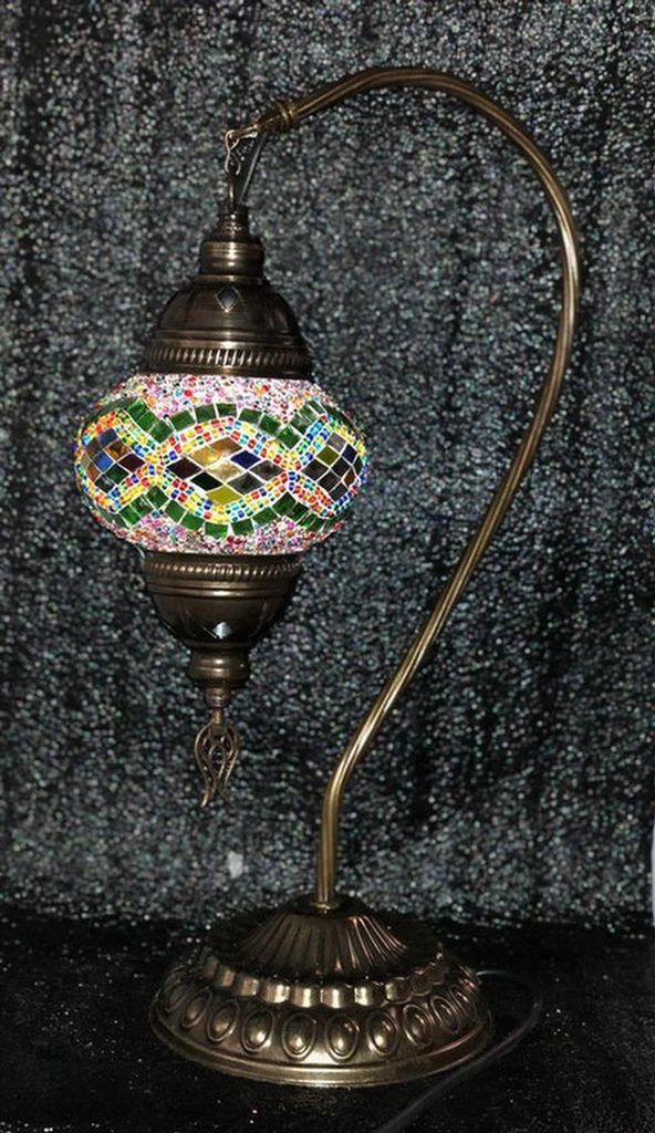 Ręcznie wykonana turecka lampa stołowa z zieloną mozaiką Zdjęcie produktu 