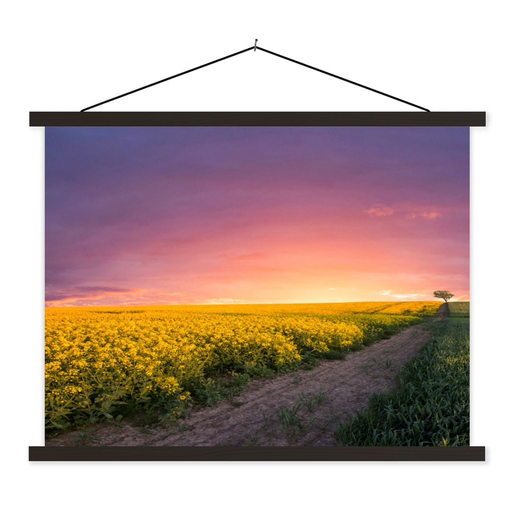 MuchoWow Textilposter Blumen - Straße - Himmel - Gelb - Lila - Sonnenuntergang - Natur 150x113 cm mit holzfarbenen Rahmen - Poster