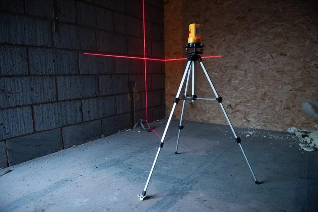 Aide à la pose et alignement laser 10m - Mesures précises pour rénovation