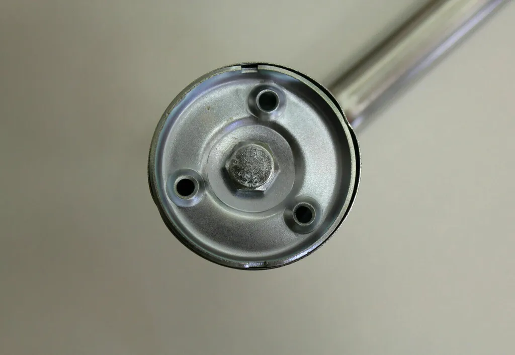 Maniglione per Vasca Oro 100 cm: Sicurezza Gold per la Tua Casa - 4