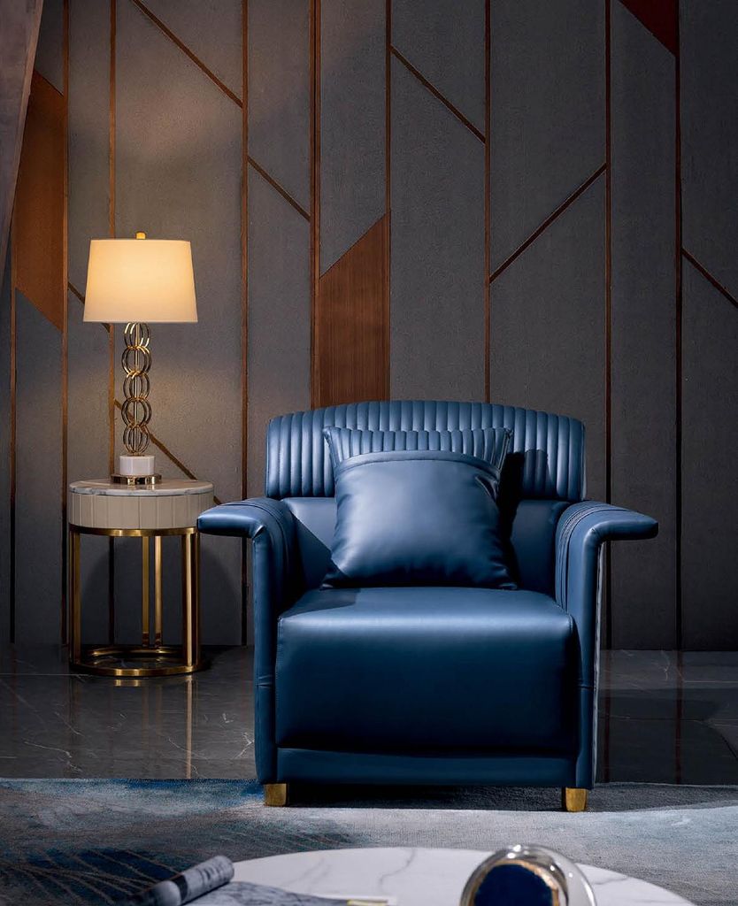 Klassischer Designer Leder Loung Club Polser Sessel Einsitzer Sofa Relax Chair