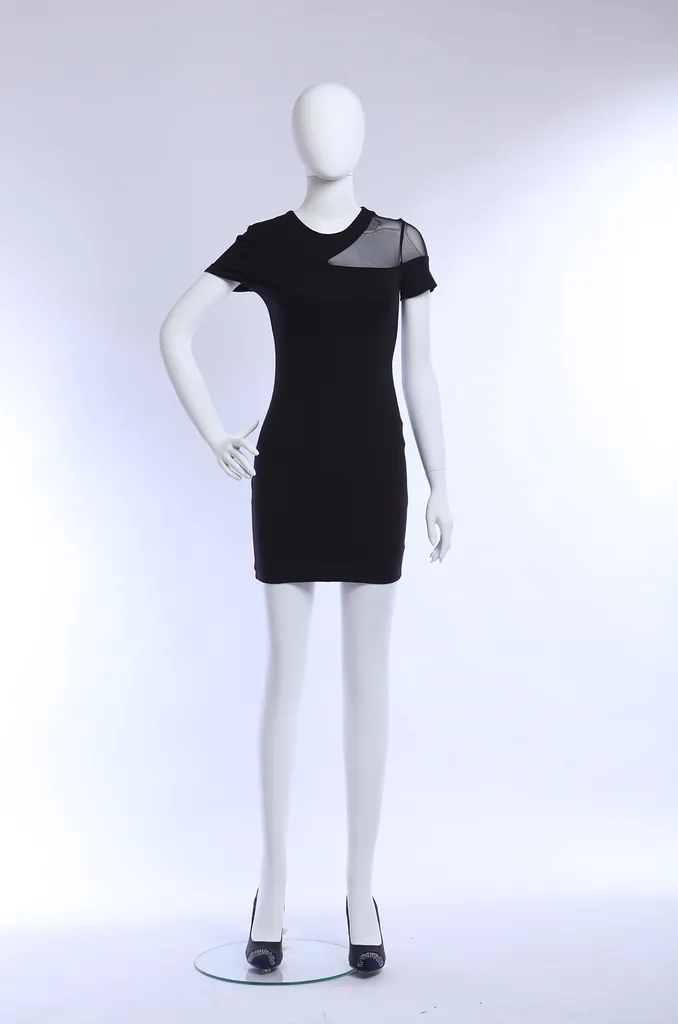 Mannequin vitrine blanc mat peinture haute qualité style abstrait