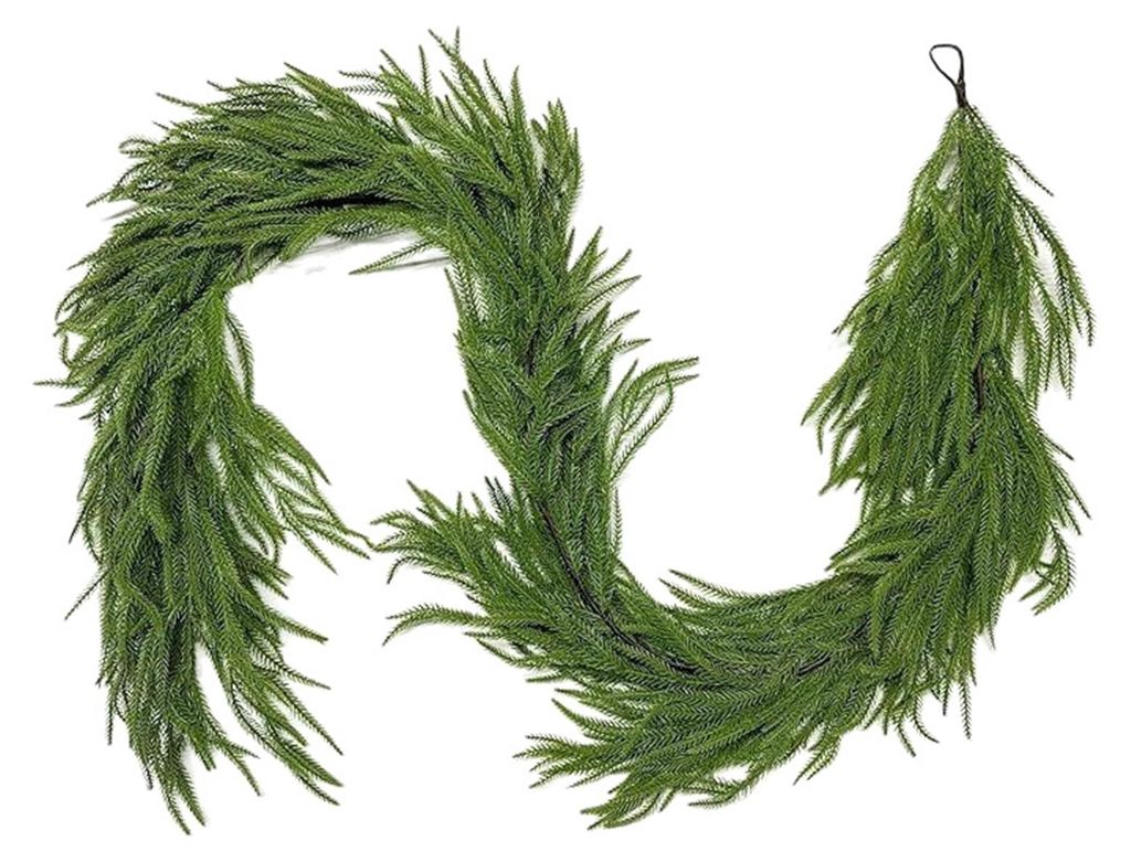 Künstliche Norfolk-Kieferngirlande (180/270 cm) – Dekorative Weihnachtsdekoration aus Rattan für Kaminsims, Veranda, drinnen und draußen